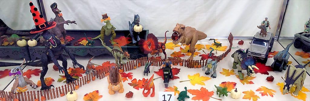 Jurassic Park dinosaur toy lot.