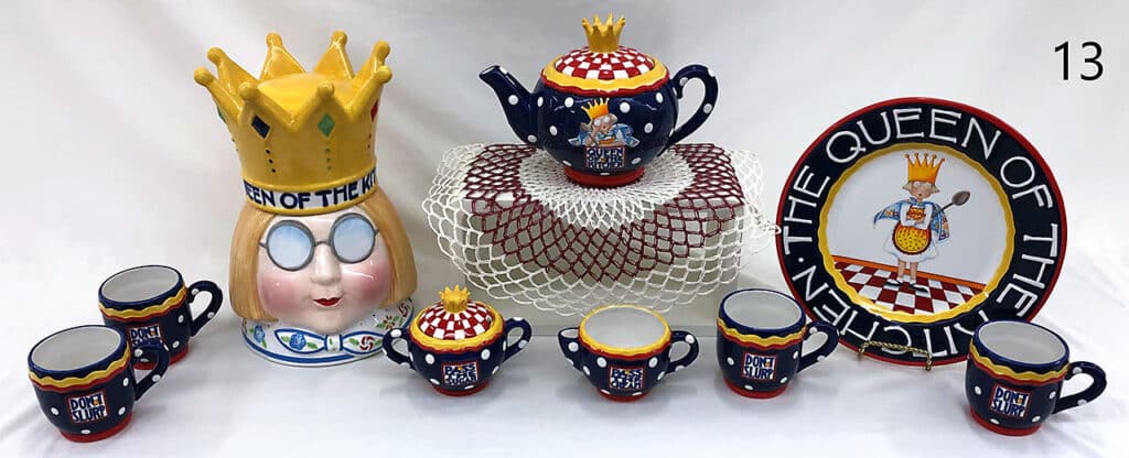 Queen tea set.