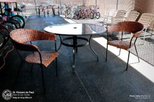 Garden table and chairs for sale in Fond du Lac.